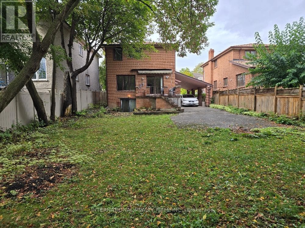 Single Family at 607 Coldstream Avenue, Toronto (Englemount-Lawrence), Ontario - Photo 2 - RE/MAX Garden City Realty