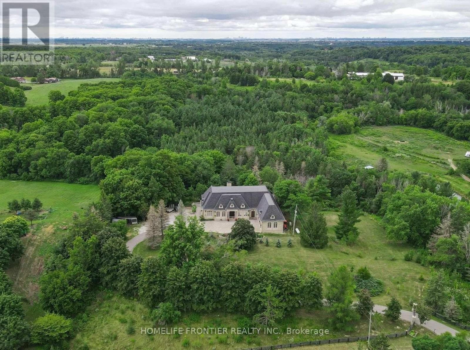 7645 16th Sideroad