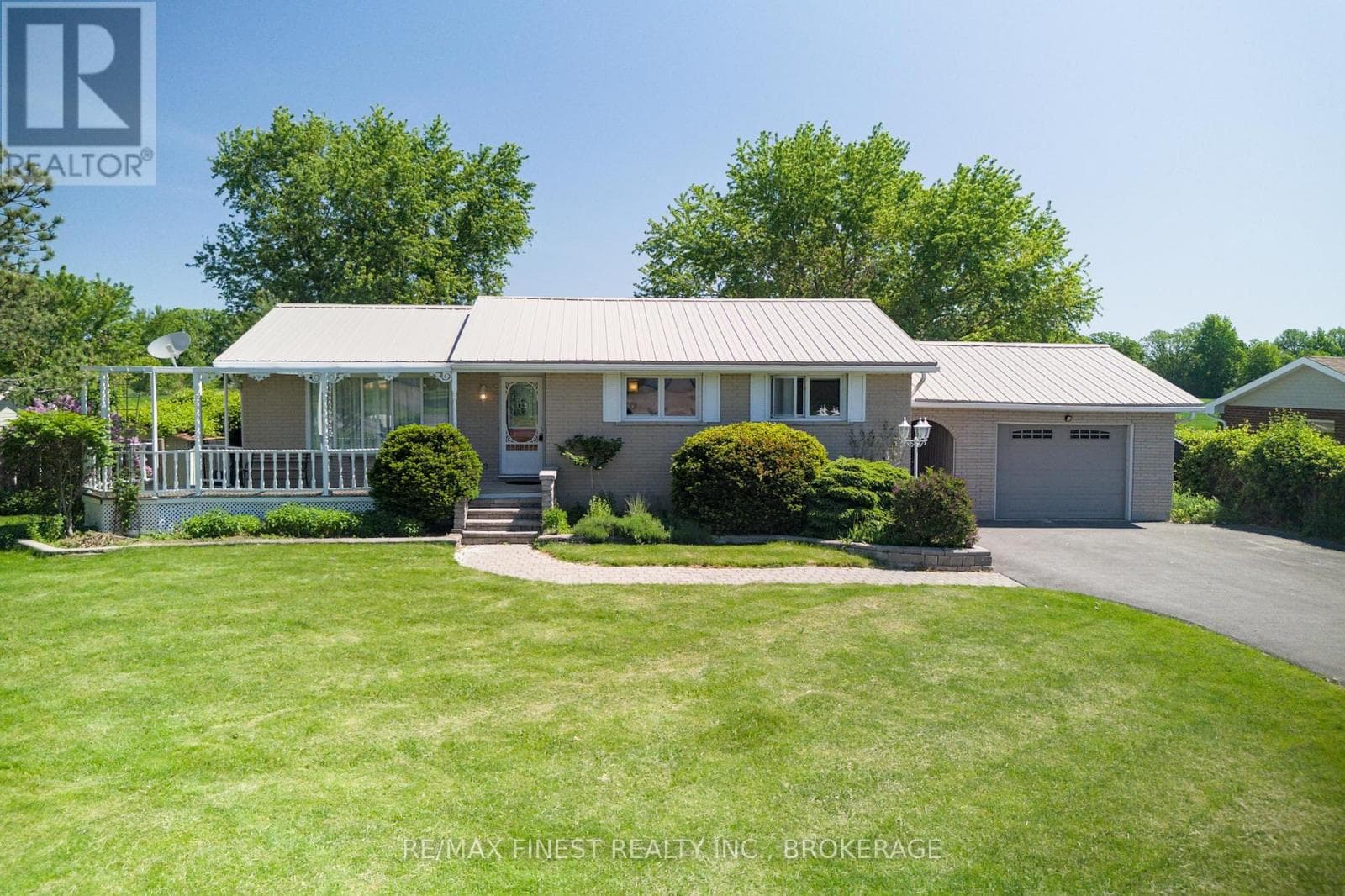301 County Rd 8