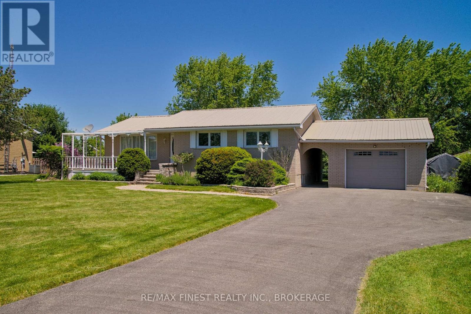 Single Family at 301 County Rd 8, Greater Napanee (Greater Napanee), Ontario - Photo 5 - RE/MAX Garden City Realty