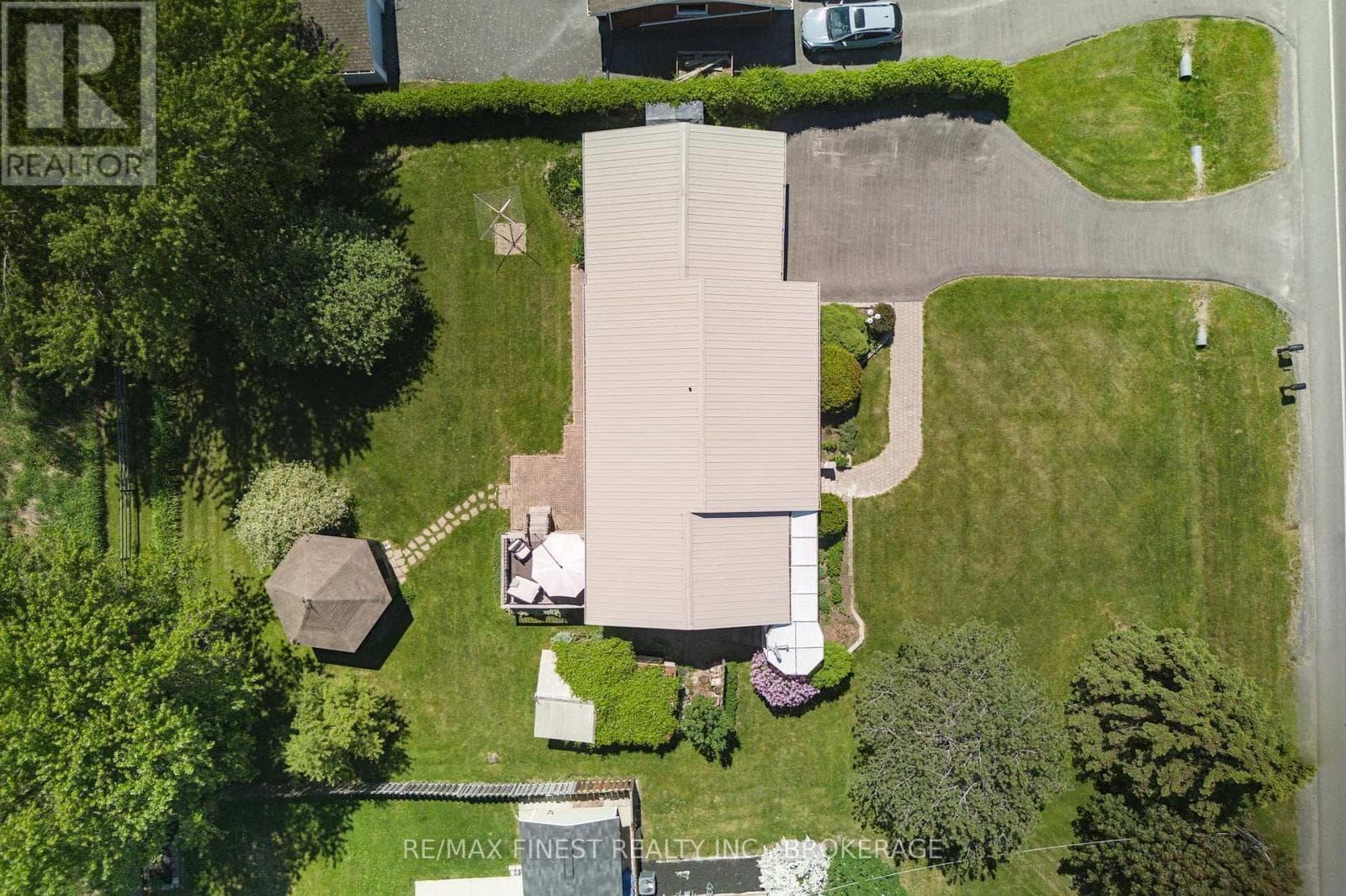 Single Family at 301 County Rd 8, Greater Napanee (Greater Napanee), Ontario - Photo 6 - RE/MAX Garden City Realty