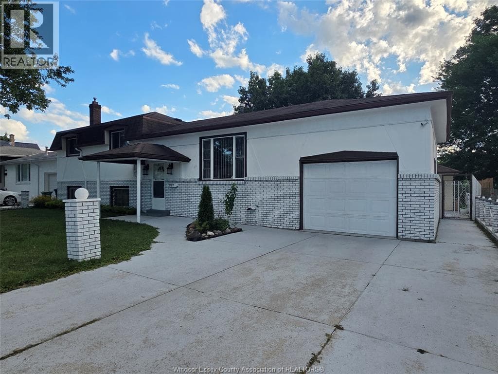 Single Family at 3767 TURNER, Windsor, Ontario - Photo 2 - RE/MAX Garden City Realty