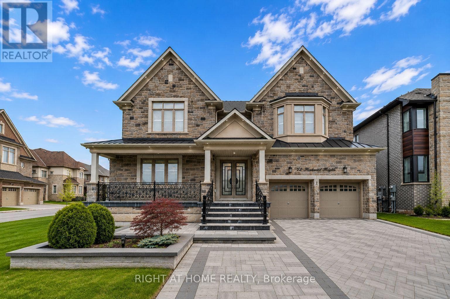 12 Hackwood Heights