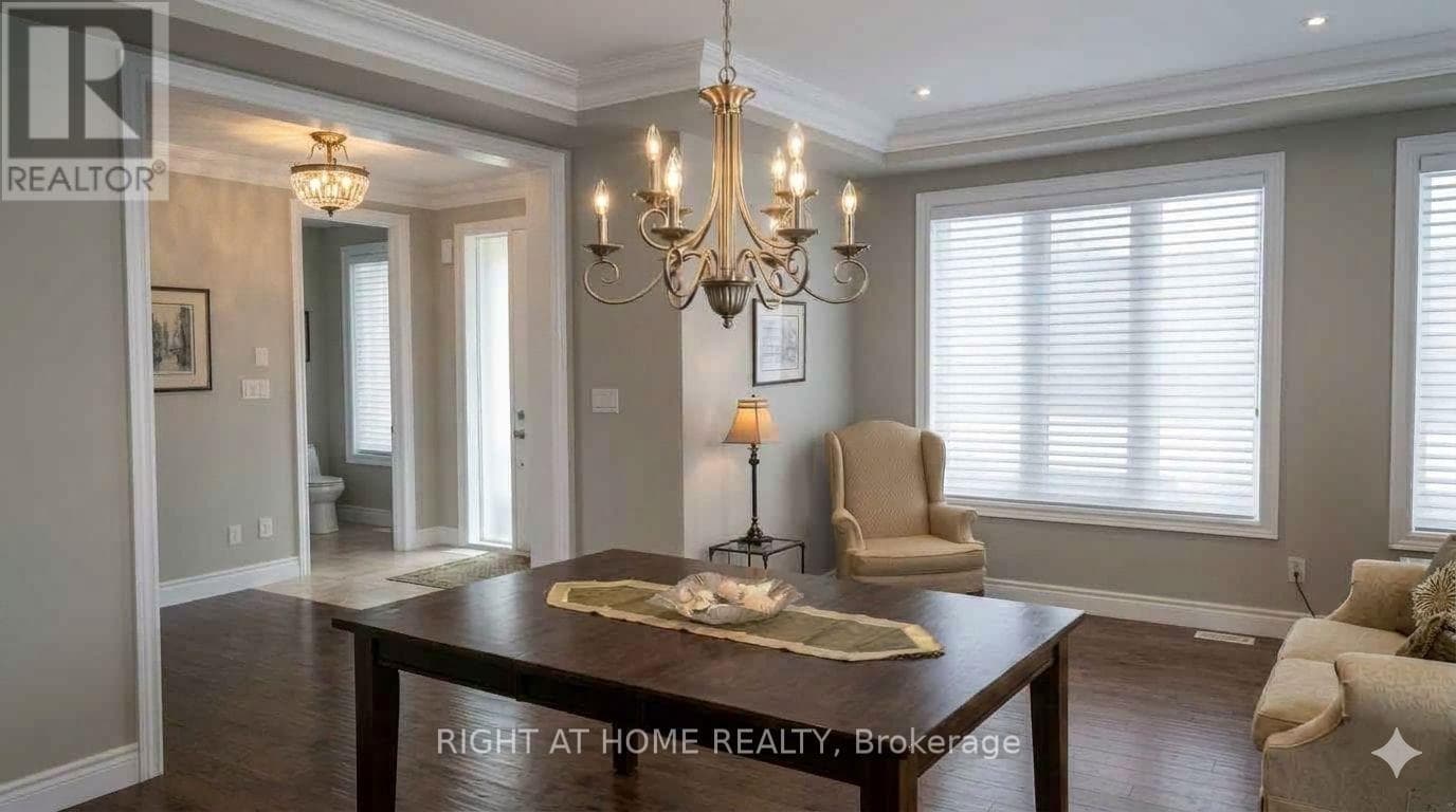 Single Family at 17 Bond Crescent, Richmond Hill (Oak Ridges), Ontario - Photo 9 - RE/MAX Garden City Realty