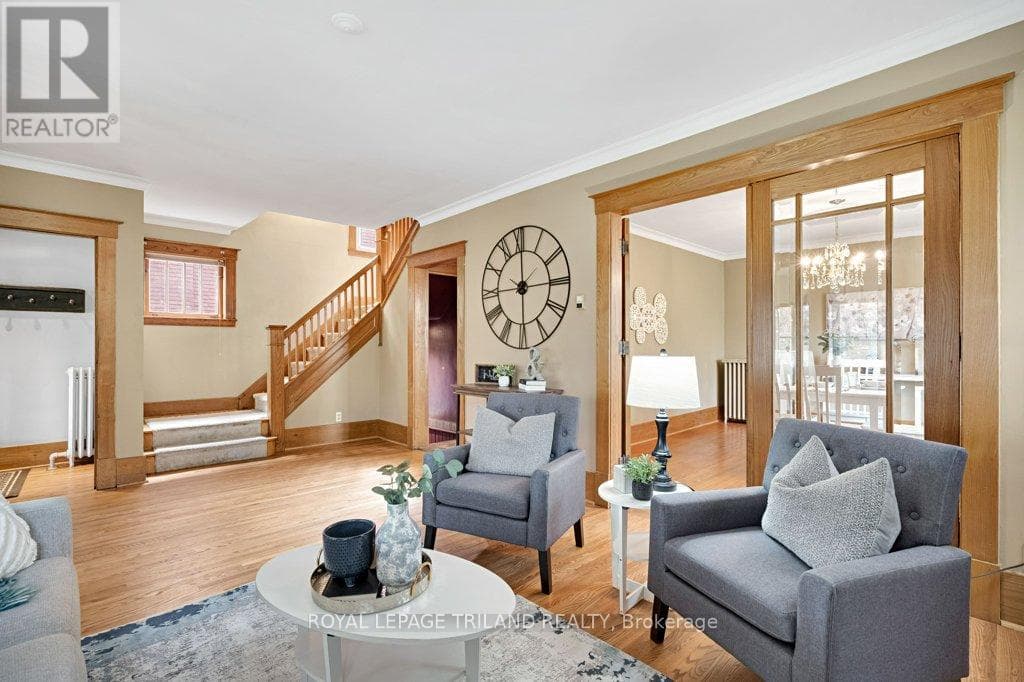 Single Family at 46 Rosebery Place, St. Thomas, Ontario - Photo 6 - RE/MAX Garden City Realty