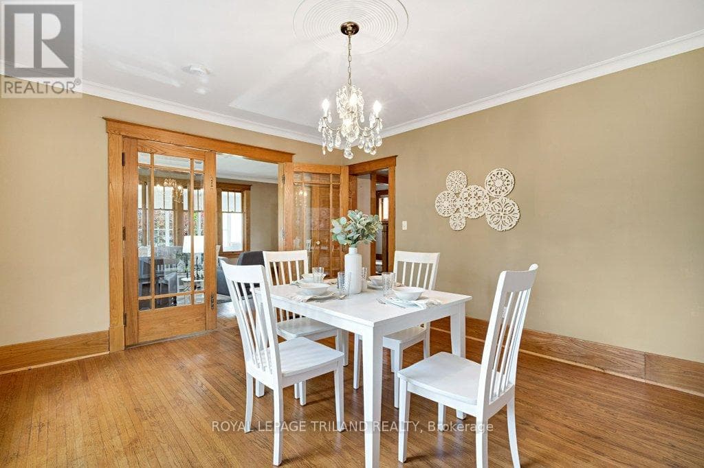 Single Family at 46 Rosebery Place, St. Thomas, Ontario - Photo 8 - RE/MAX Garden City Realty
