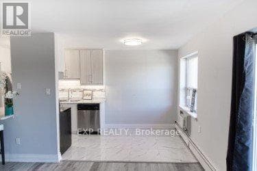 Single Family at 301- 579 Clare Avenue, Welland (West Welland), Ontario - Photo 8 - RE/MAX Garden City Realty