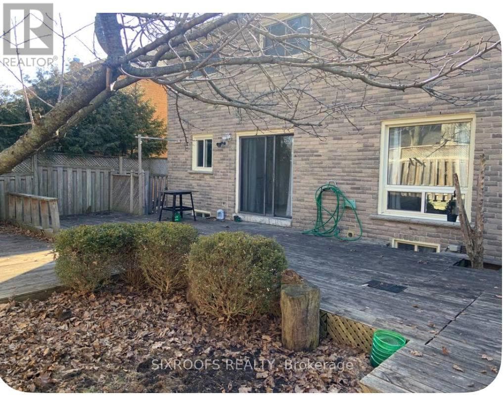 Single Family at Main- 43 Eleanor Circle, Richmond Hill (South Richvale), Ontario - Photo 9 - RE/MAX Garden City Realty