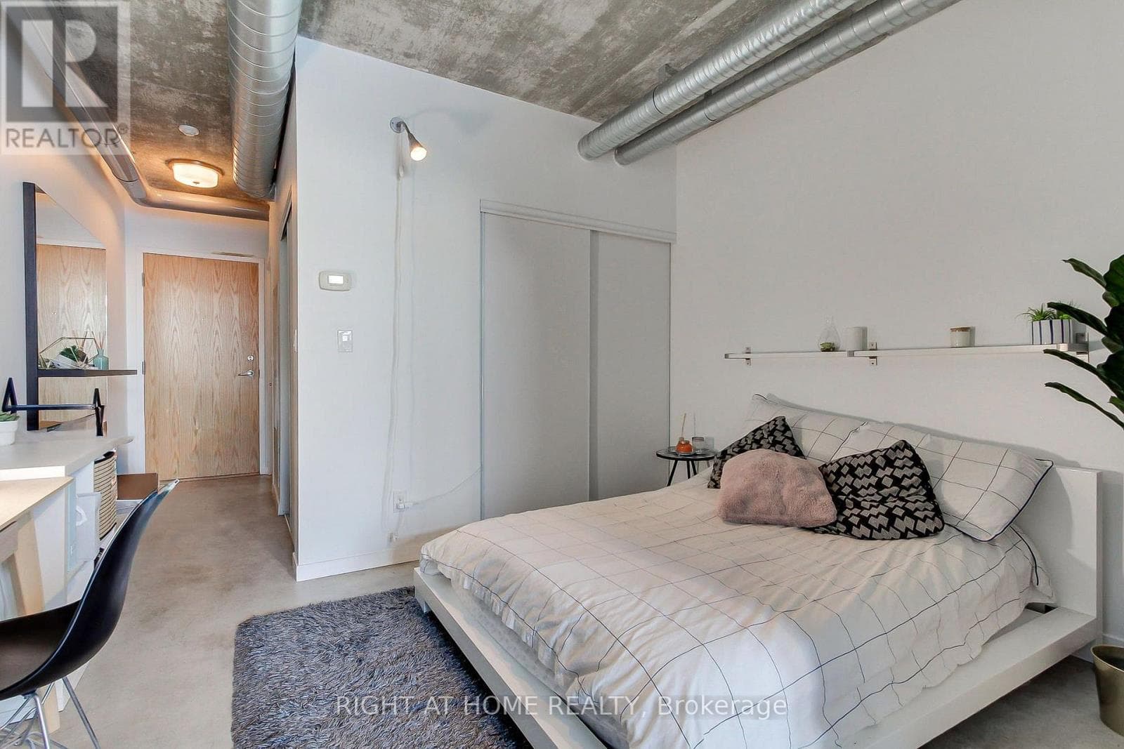 Single Family at 610- 150 Sudbury Street, Toronto (Little Portugal), Ontario - Photo 8 - RE/MAX Garden City Realty