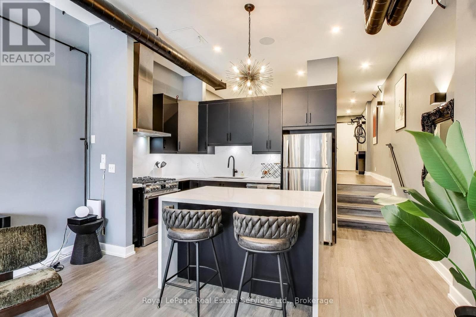 Single Family at 202- 766 King Street, Toronto (Niagara), Ontario - Photo 6 - RE/MAX Garden City Realty