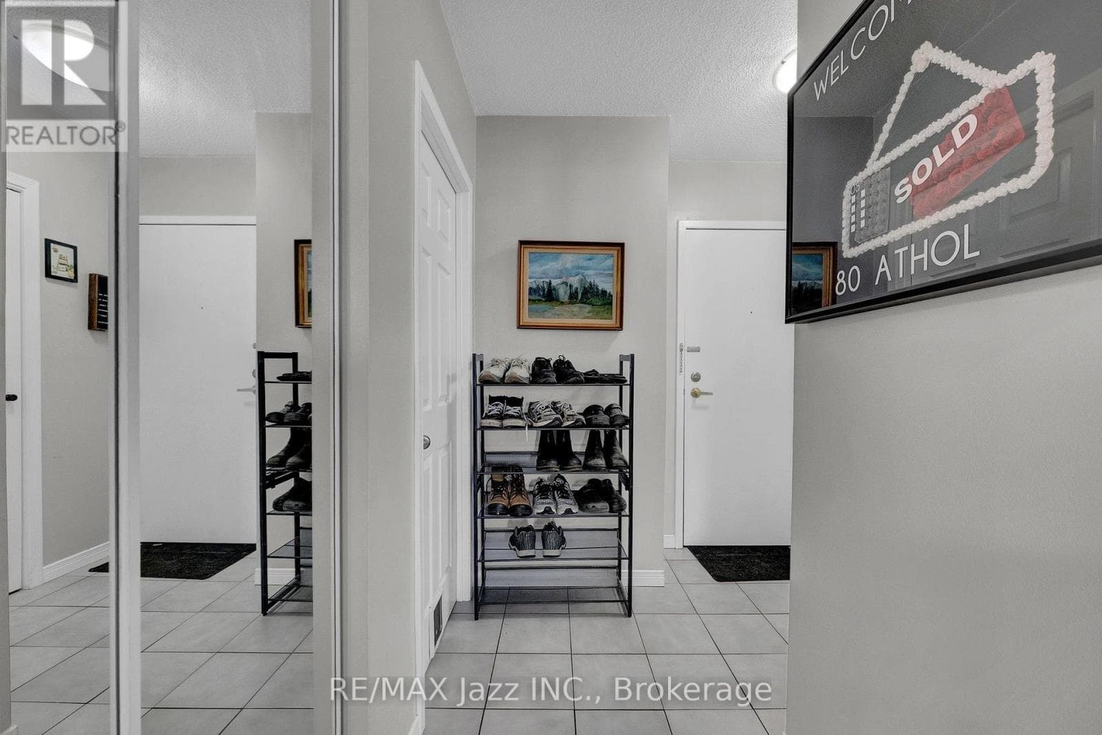 Single Family at 608- 80 Athol Street, Oshawa (Central), Ontario - Photo 3 - RE/MAX Garden City Realty