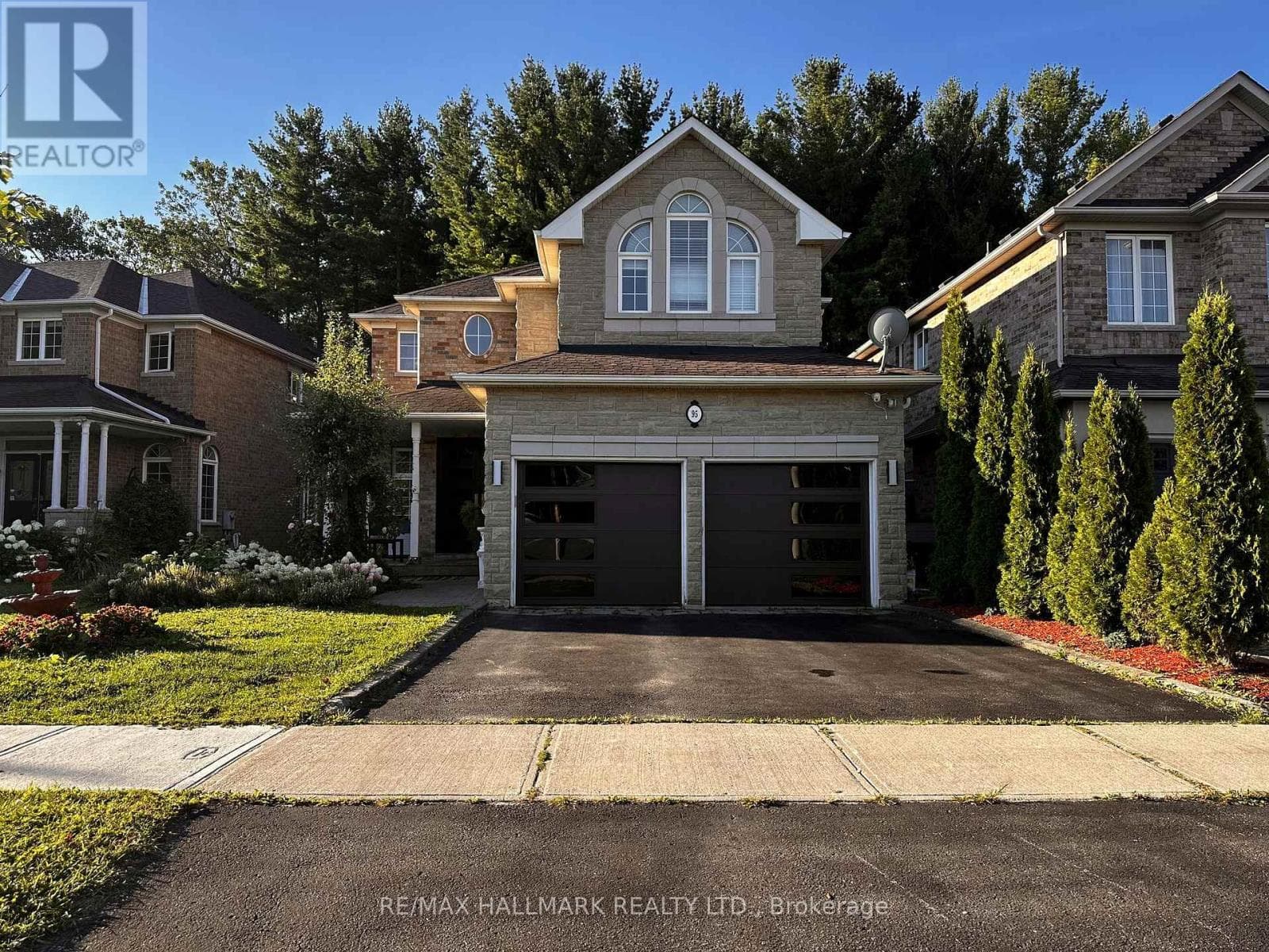 Single Family at 95 Worthington Avenue, Richmond Hill (Oak Ridges Lake Wilcox), Ontario - Photo 2 - RE/MAX Garden City Realty
