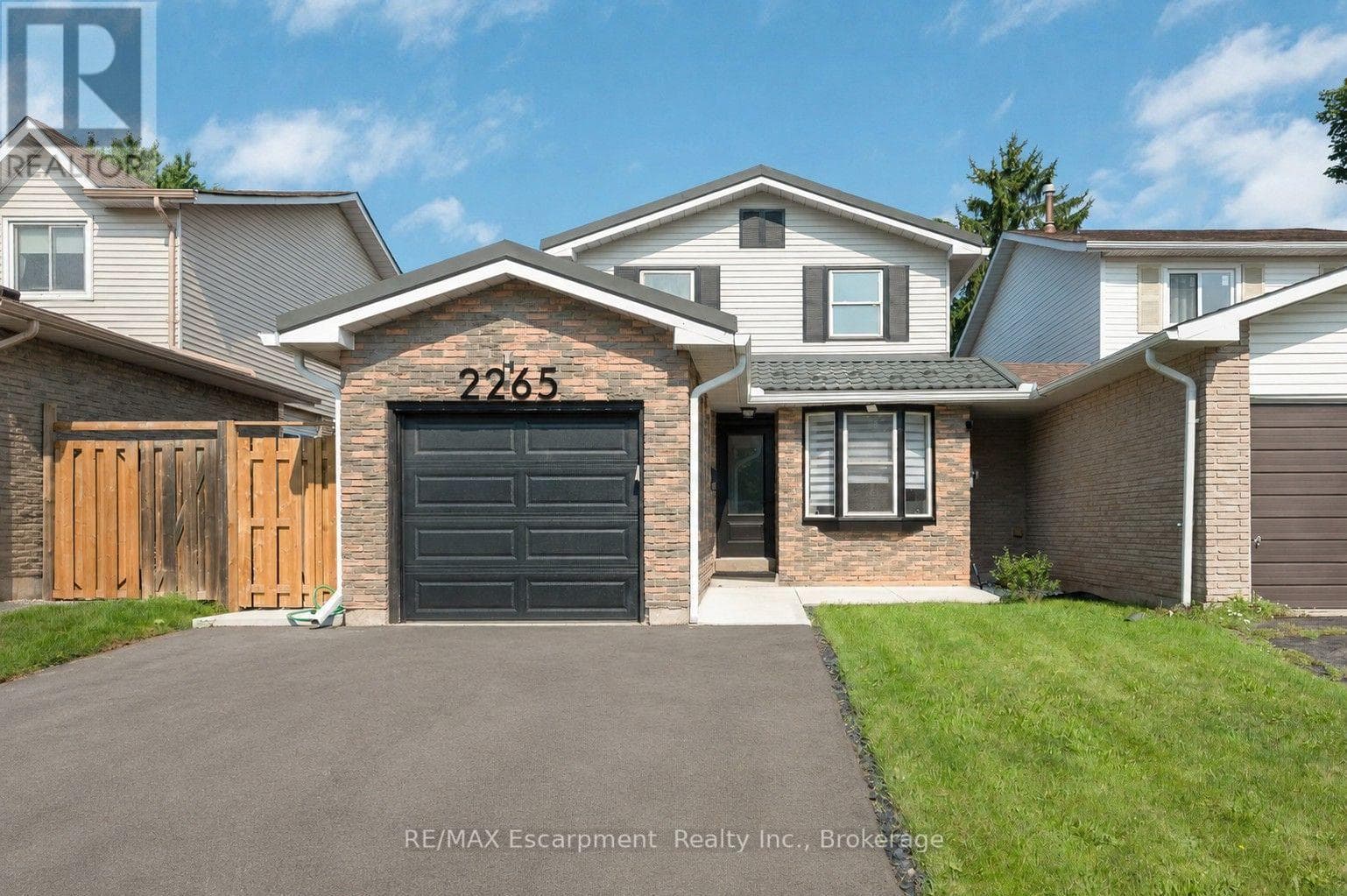2265 Middlesmoor Crescent