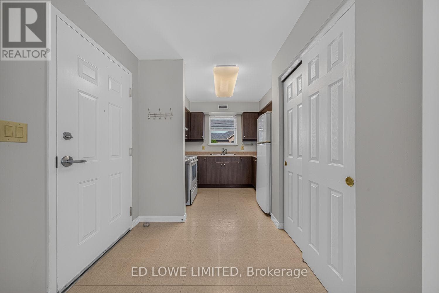 Single Family at E-202- 59 ARCH BROWN Court, Barrie (East Bayfield), Ontario - Photo 6 - RE/MAX Garden City Realty