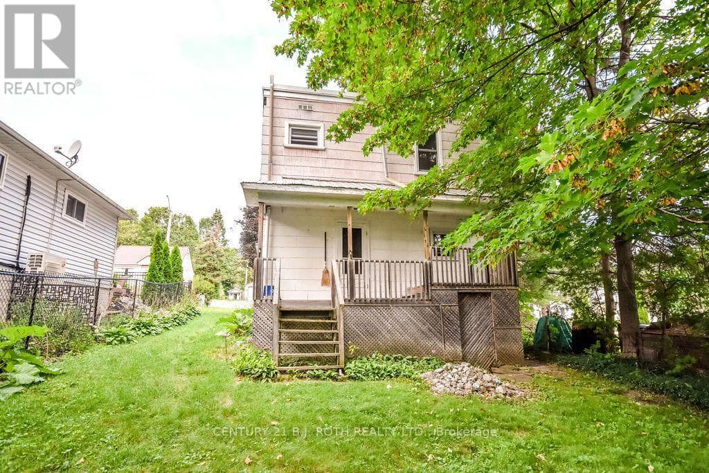 Single Family at 183 CEDAR Street, Orillia, Ontario - Photo 7 - RE/MAX Garden City Realty