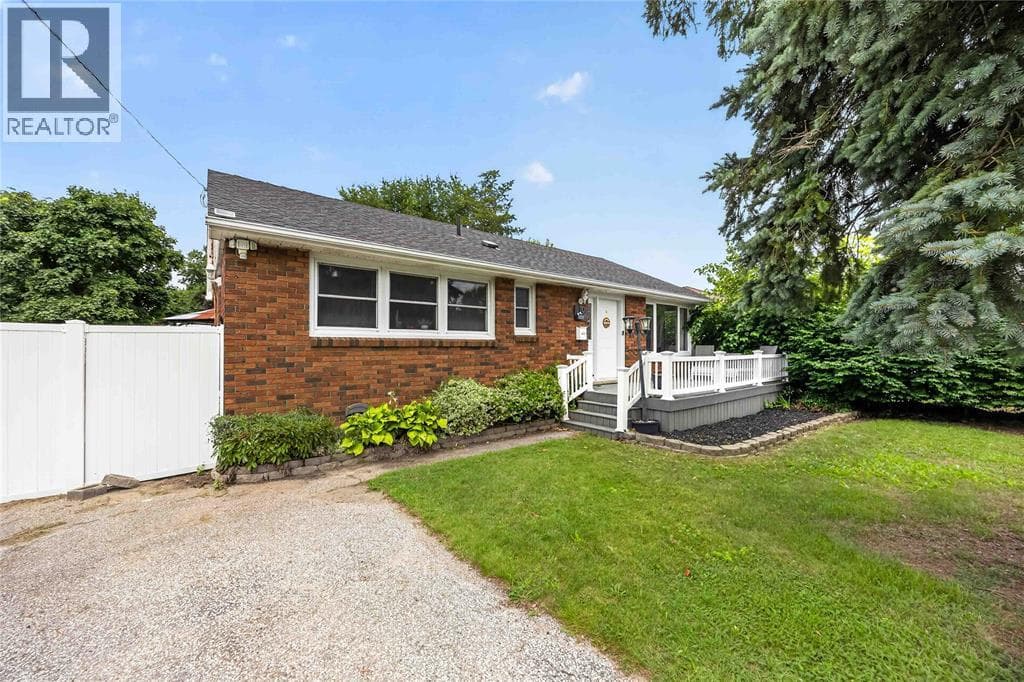 Single Family at 1108 ERROL Road, Sarnia, Ontario - Photo 2 - RE/MAX Garden City Realty