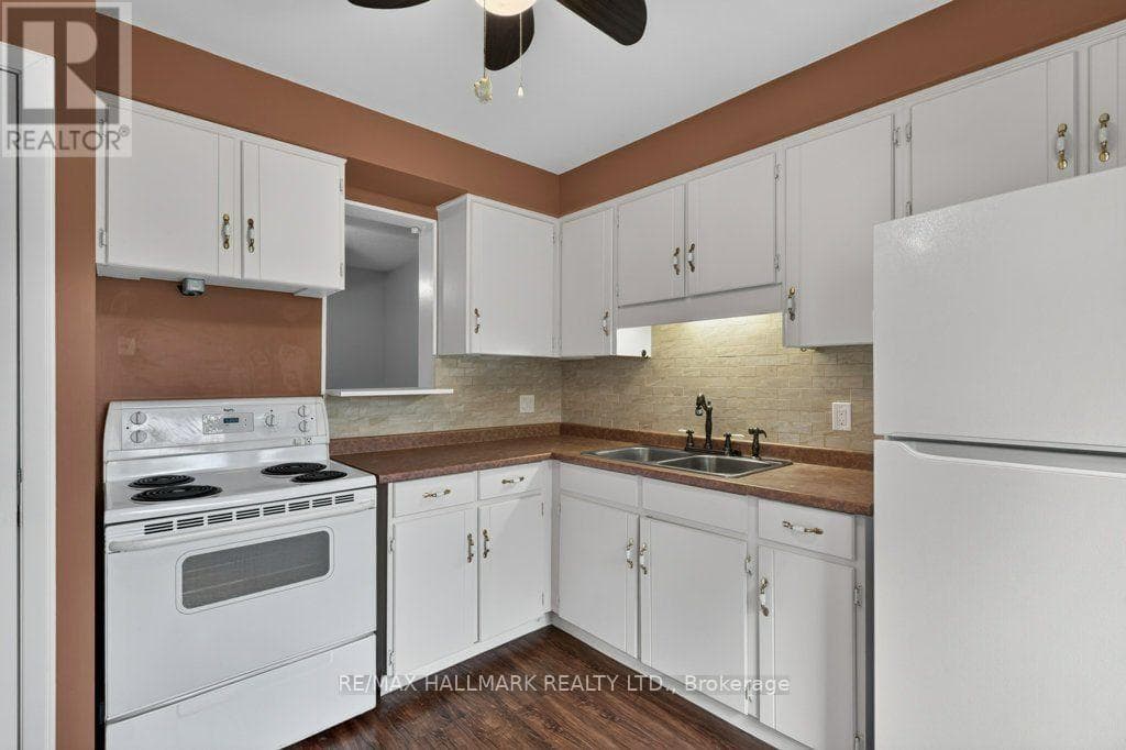 Single Family at 1- 75 Ventura Drive, St. Catharines (Haig), Ontario - Photo 5 - RE/MAX Garden City Realty