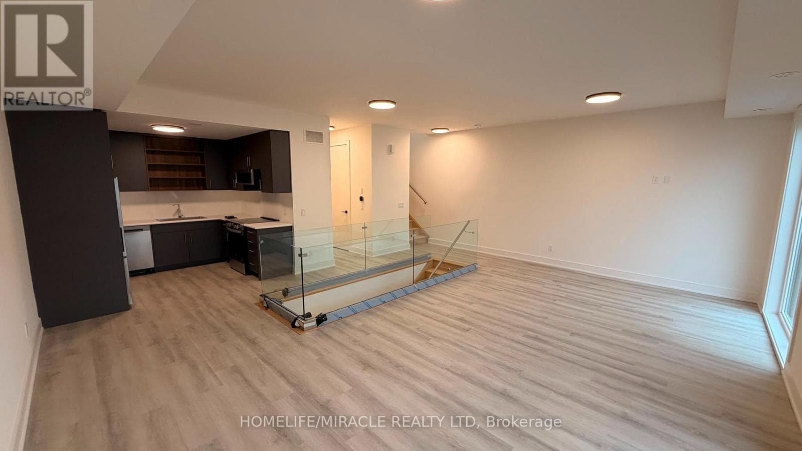 Single Family at 97 Everett Common, St. Catharines (Oakdale), Ontario - Photo 6 - RE/MAX Garden City Realty
