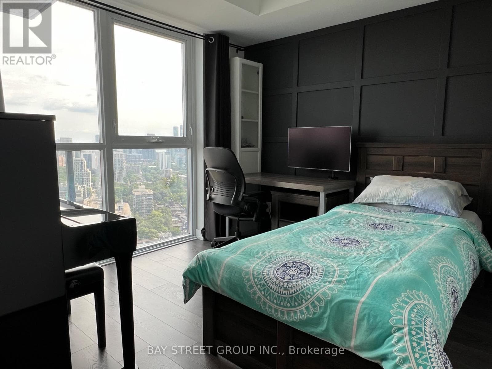 Single Family at 2406- 159 Wellesley Street, Toronto (Cabbagetown-South St. James Town), Ontario - Photo 10 - RE/MAX Garden City Realty