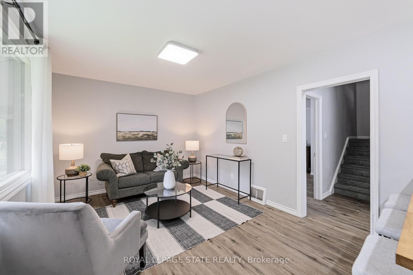 Single Family at 197 East 12th Street, Hamilton (Inch Park), Ontario - Photo 6 - RE/MAX Garden City Realty