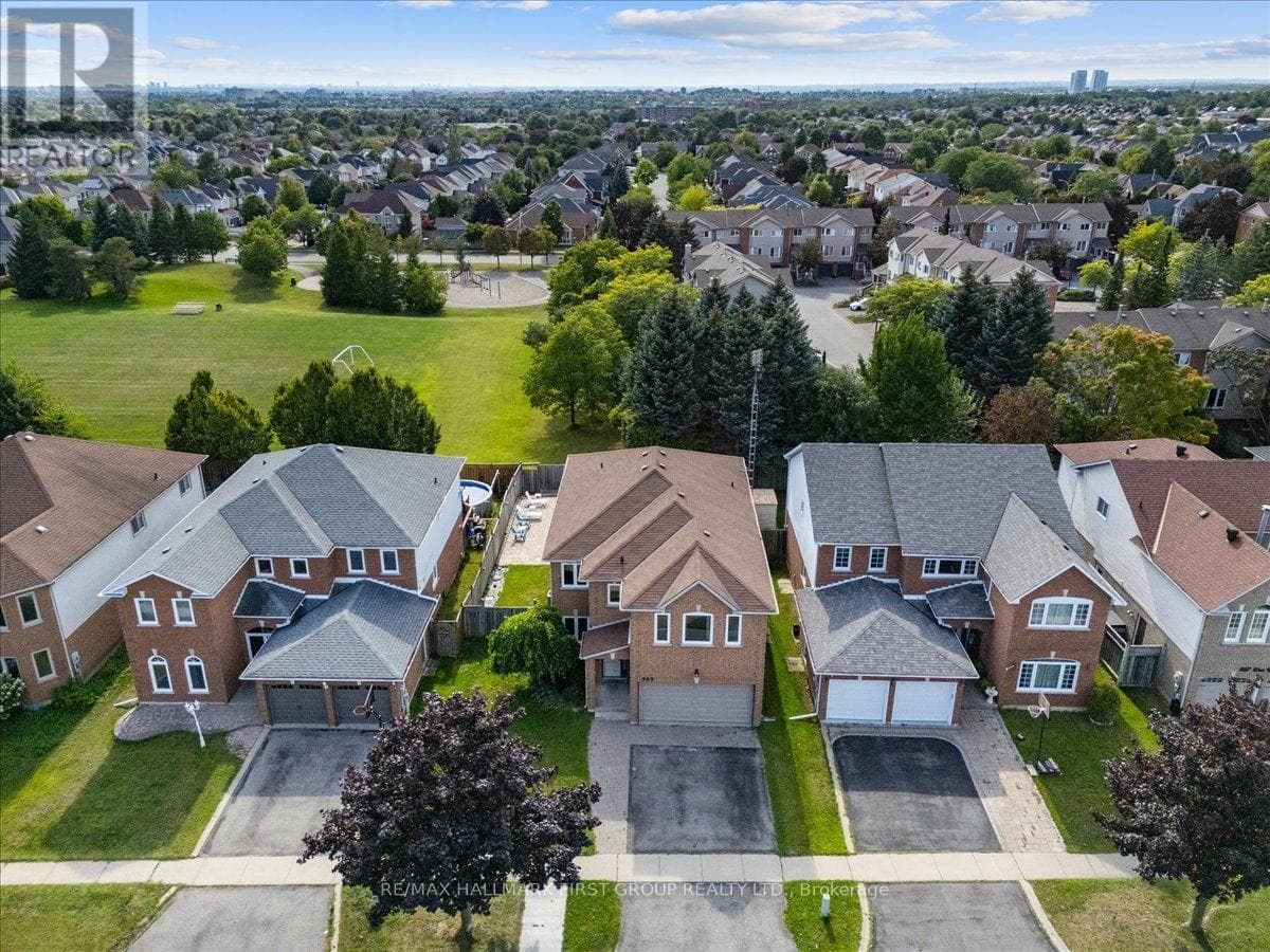 989 Deer Valley Drive