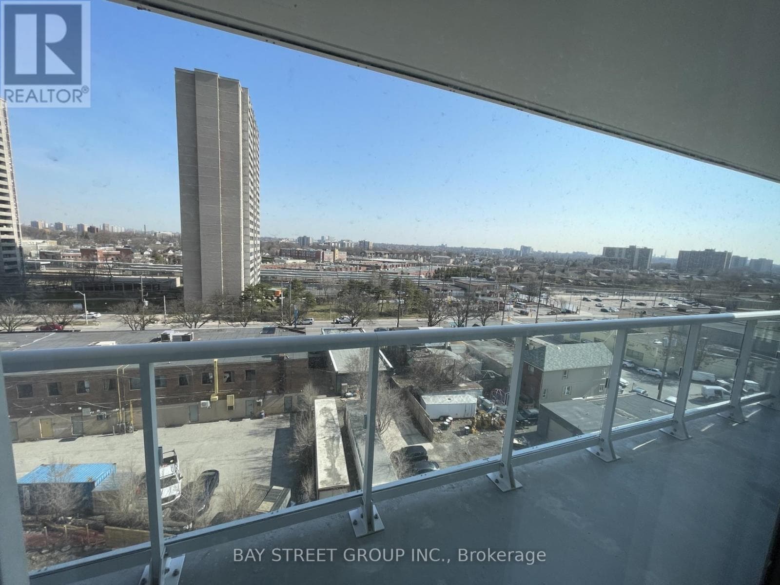 Single Family at 809- 10 Wilby Crescent, Toronto (Weston), Ontario - Photo 10 - RE/MAX Garden City Realty