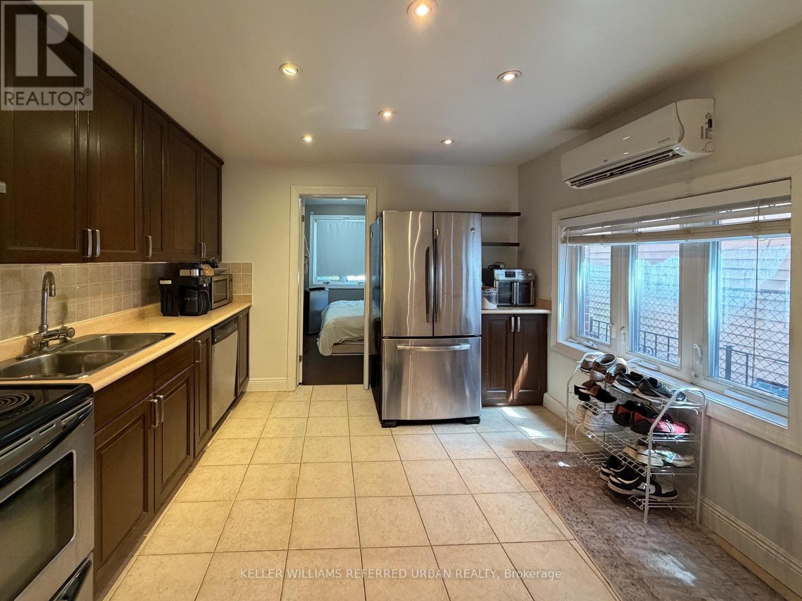 Single Family at Main- 429 Ossington Avenue, Toronto (Trinity-Bellwoods), Ontario - Photo 2 - RE/MAX Garden City Realty