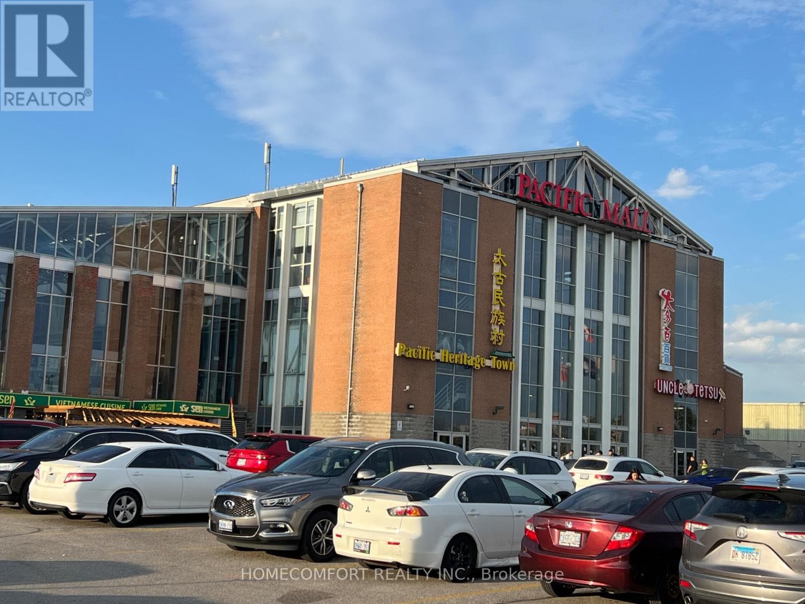 E25- 4300 Steeles Avenue