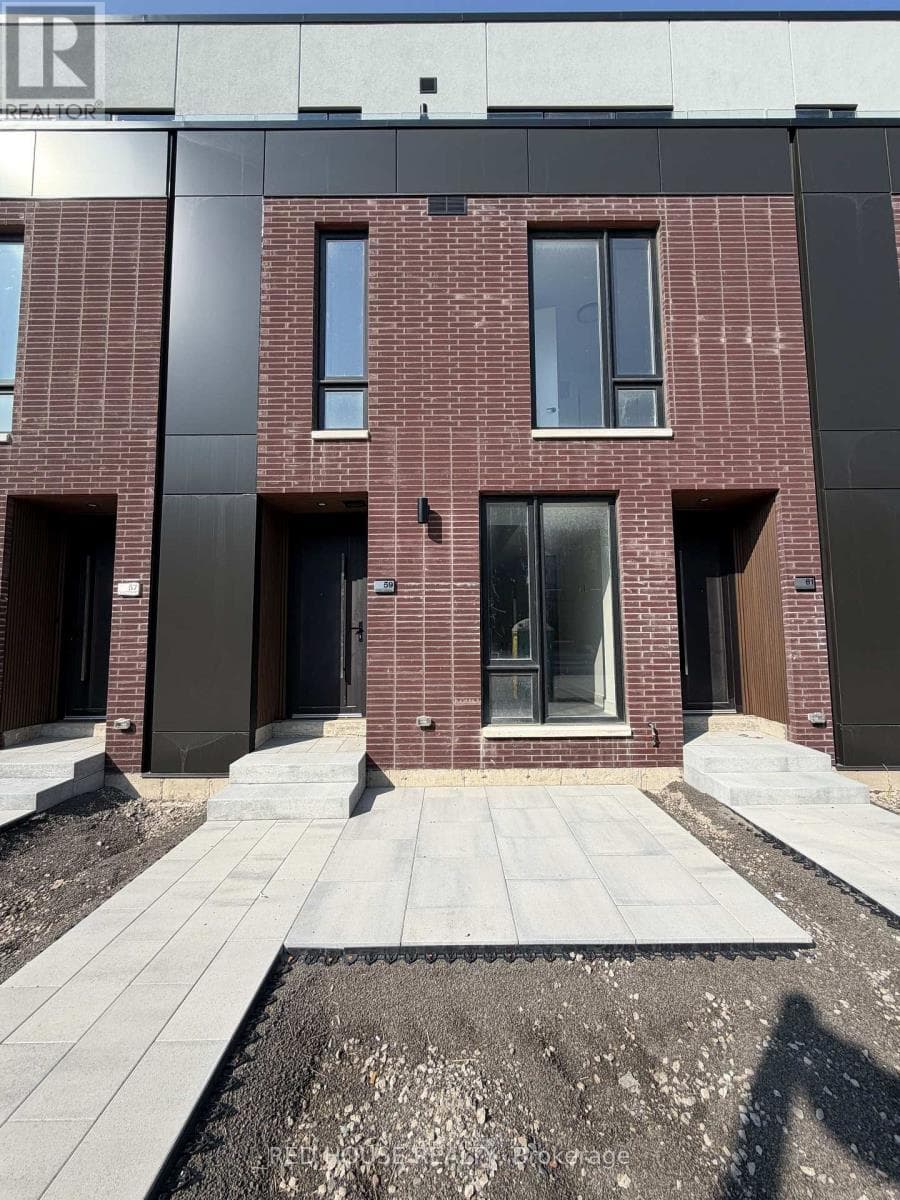 59 Everett Common