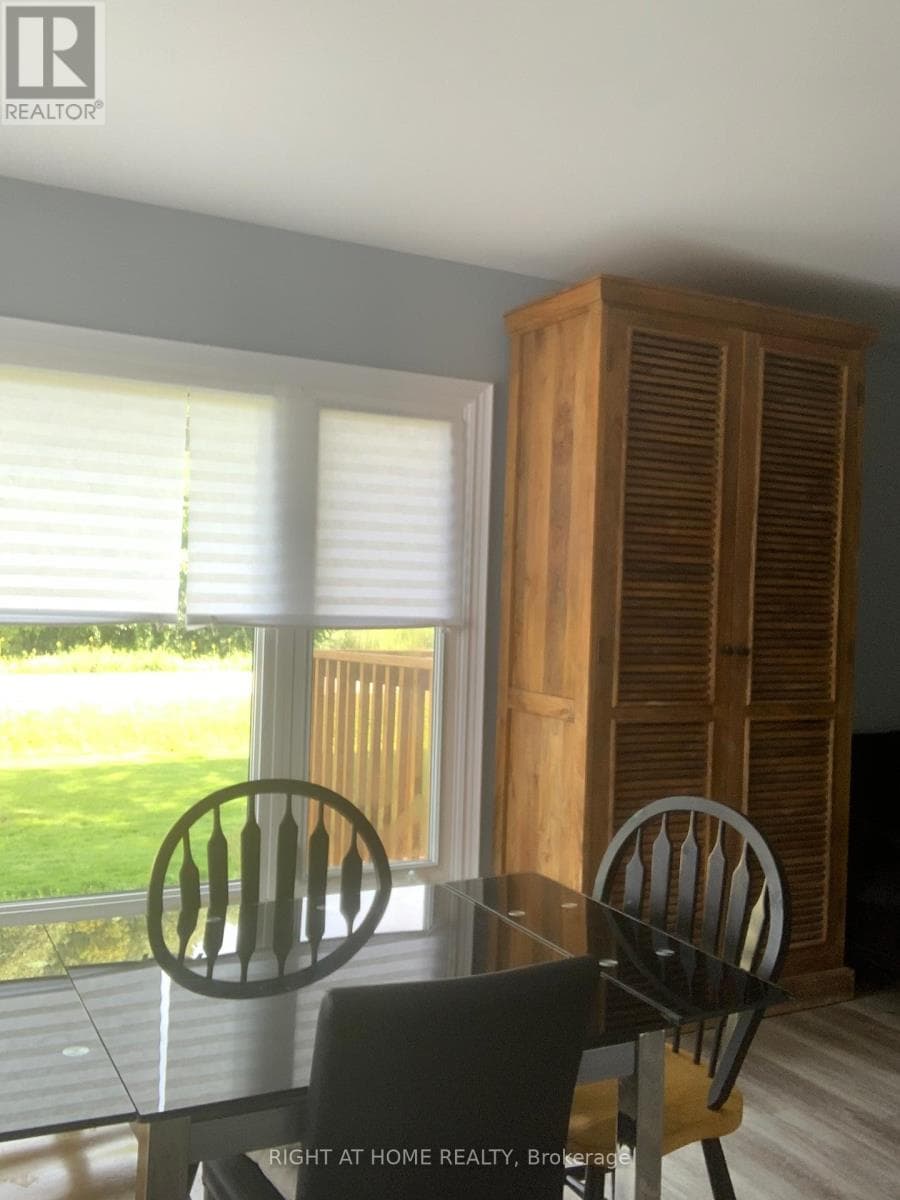 Single Family at 118 Sunset Beach Road, Georgina (Pefferlaw), Ontario - Photo 4 - RE/MAX Garden City Realty