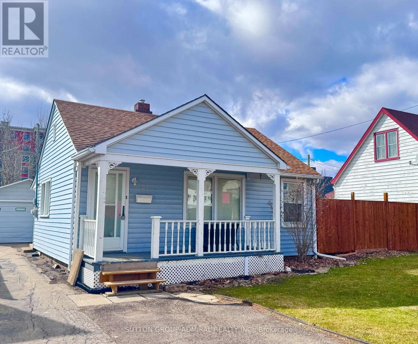 305 Crowland Avenue
