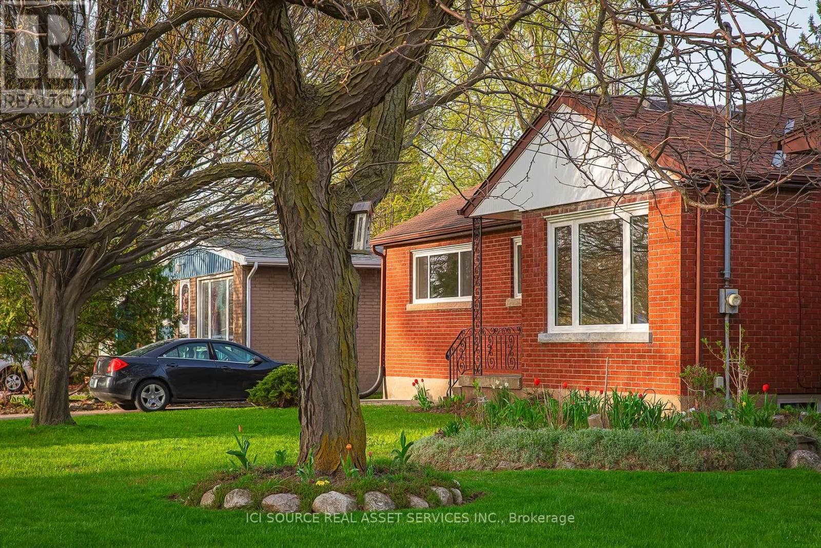 3768 Dorchester Road
