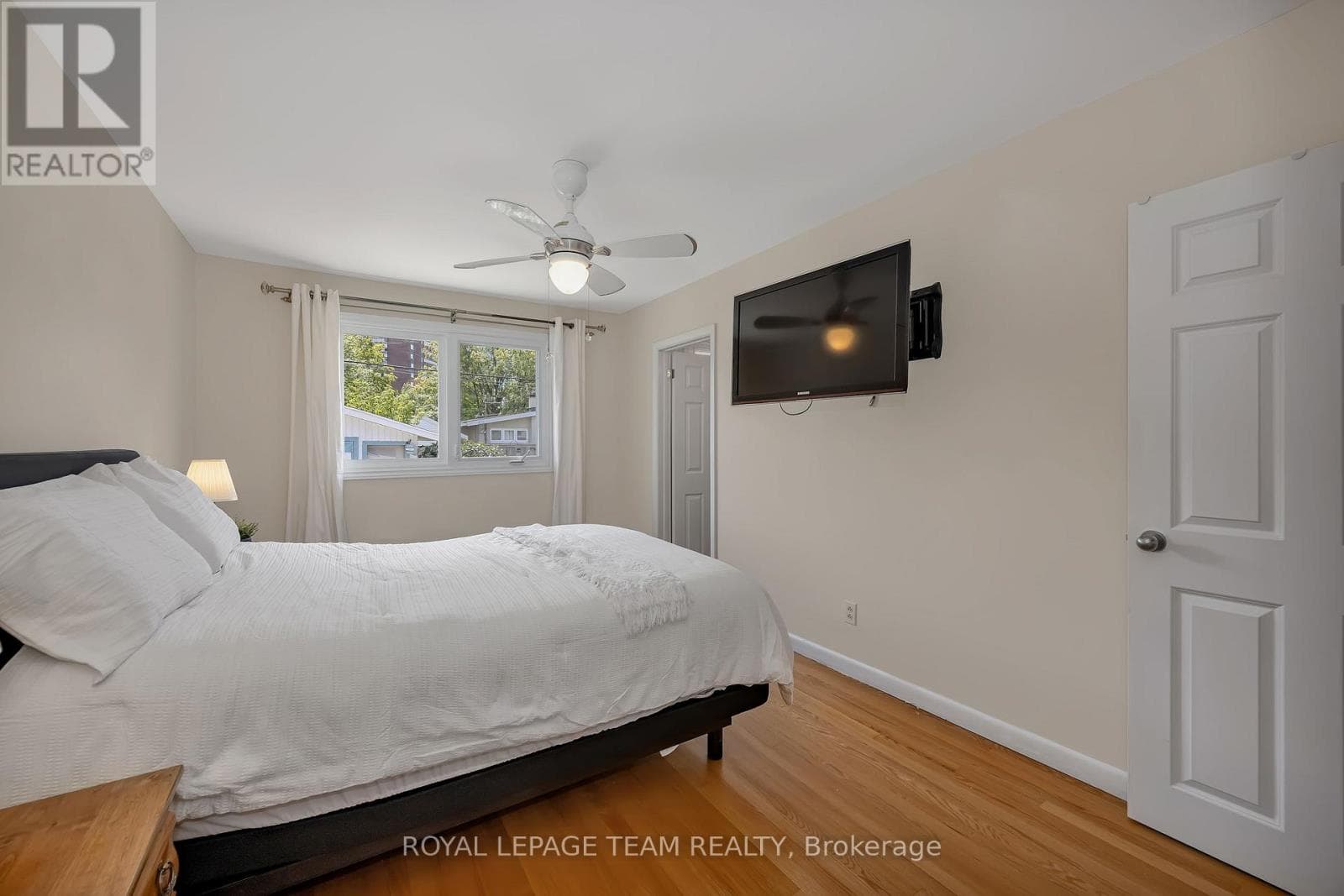 Single Family at 2196 Carnegie Street, Ottawa, Ontario - Photo 9 - RE/MAX Garden City Realty