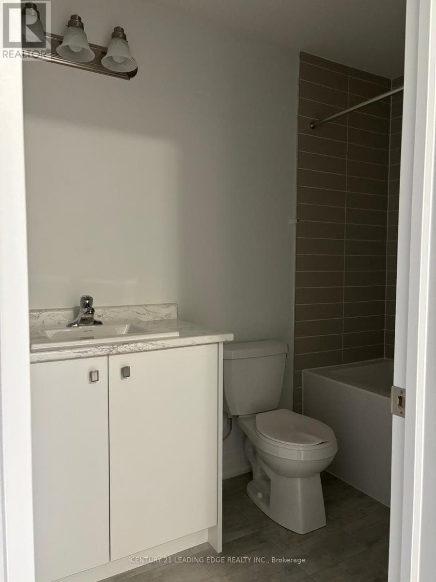 Single Family at 2 Nautical Way, Whitby (Port Whitby), Ontario - Photo 4 - RE/MAX Garden City Realty