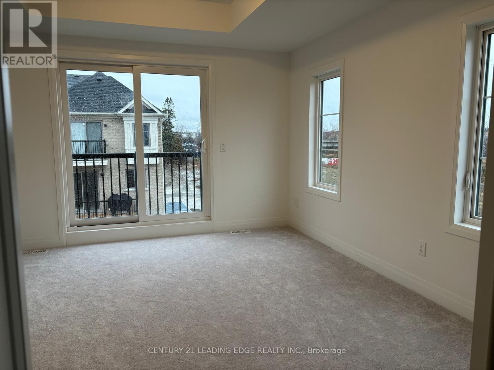 Single Family at 2 Nautical Way, Whitby (Port Whitby), Ontario - Photo 5 - RE/MAX Garden City Realty