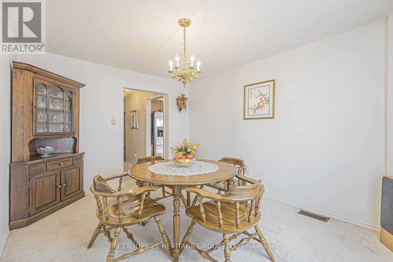 Single Family at 10 Woodhall Road, Markham (Milliken Mills East), Ontario - Photo 10 - RE/MAX Garden City Realty