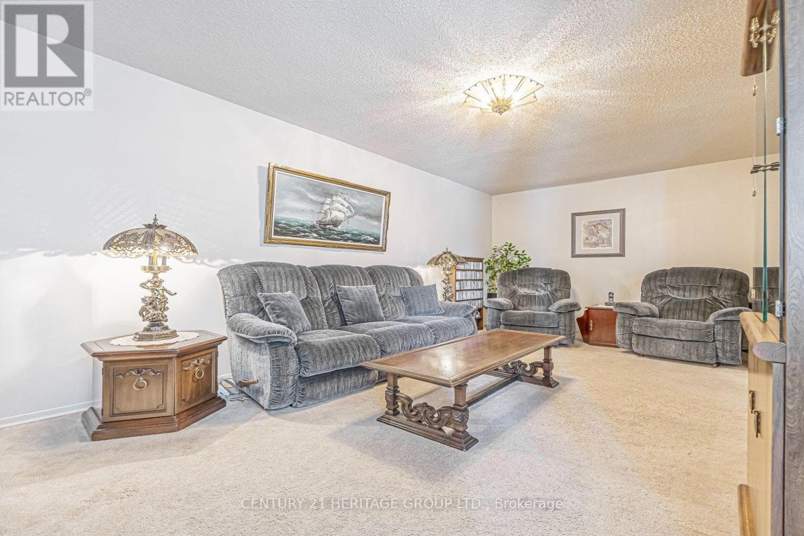 Single Family at 10 Woodhall Road, Markham (Milliken Mills East), Ontario - Photo 7 - RE/MAX Garden City Realty