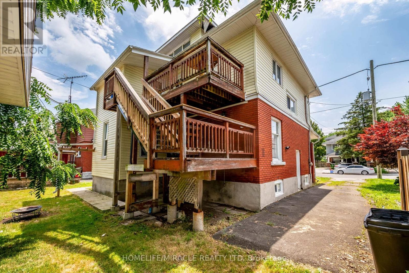Single Family at 2- 4975 Mcrae Street, Niagara Falls (Cherrywood), Ontario - Photo 5 - RE/MAX Garden City Realty