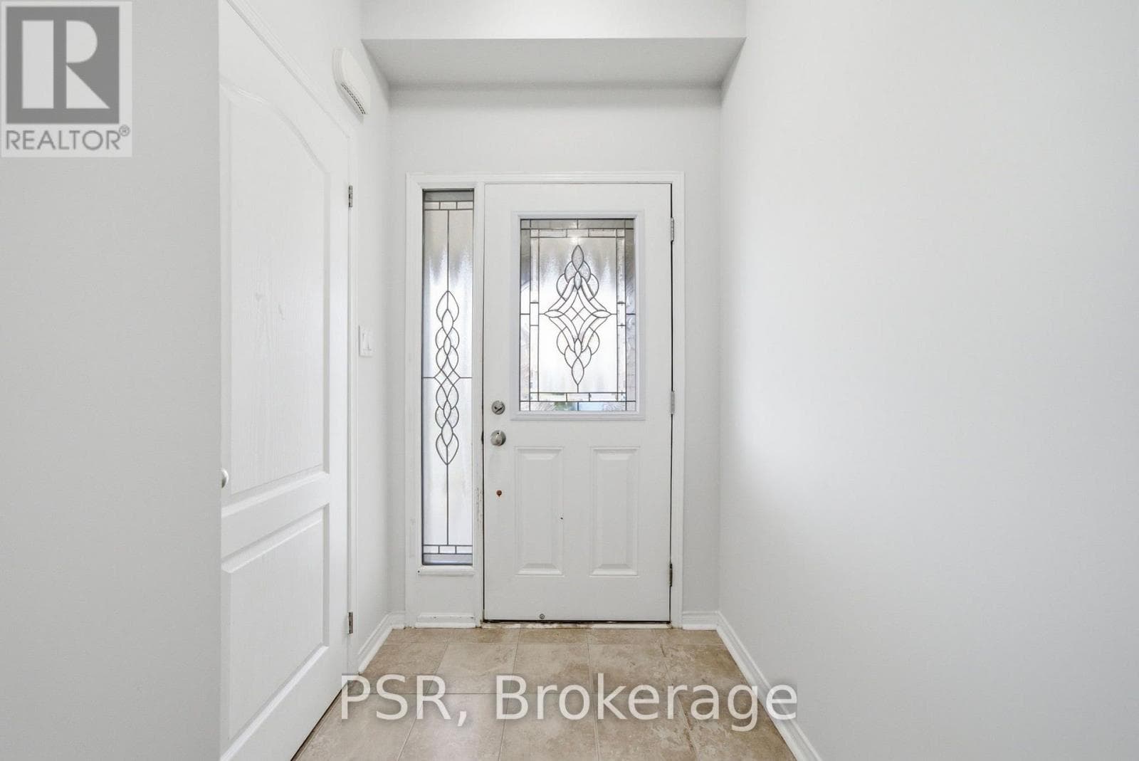 Single Family at 774 Mccue Drive, Oshawa (Taunton), Ontario - Photo 5 - RE/MAX Garden City Realty