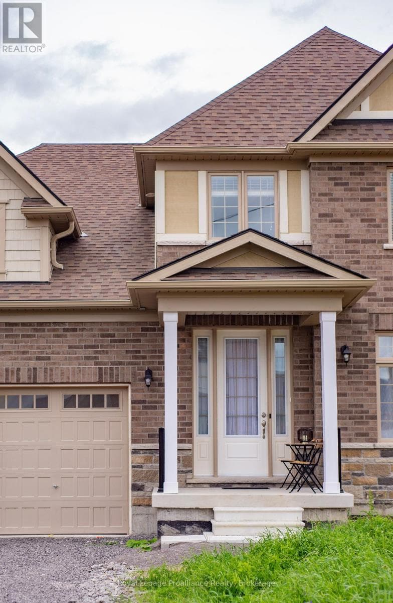 Single Family at 39 East Vista Terrace, Quinte West (Murray Ward), Ontario - Photo 2 - RE/MAX Garden City Realty