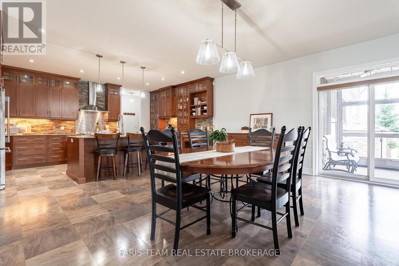 Single Family at 3063 Stone Ridge Boulevard, Orillia, Ontario - Photo 10 - RE/MAX Garden City Realty