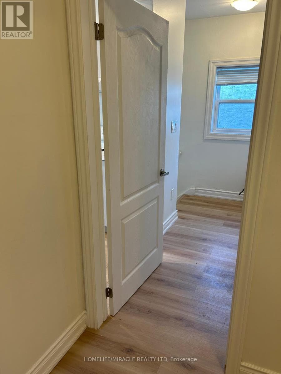 Single Family at Unit A- 29 Albert Street, Thorold (Thorold Downtown), Ontario - Photo 5 - RE/MAX Garden City Realty