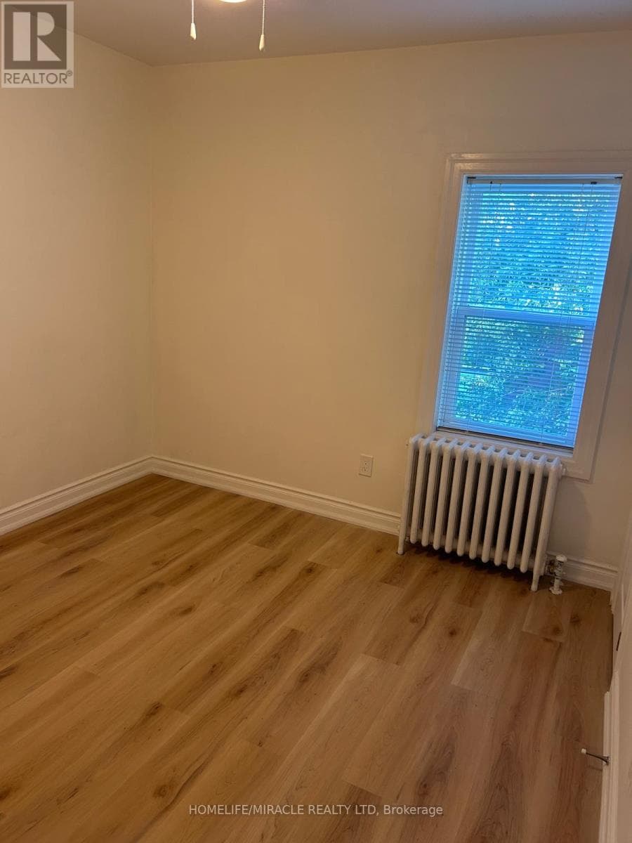 Single Family at Unit A- 29 Albert Street, Thorold (Thorold Downtown), Ontario - Photo 6 - RE/MAX Garden City Realty
