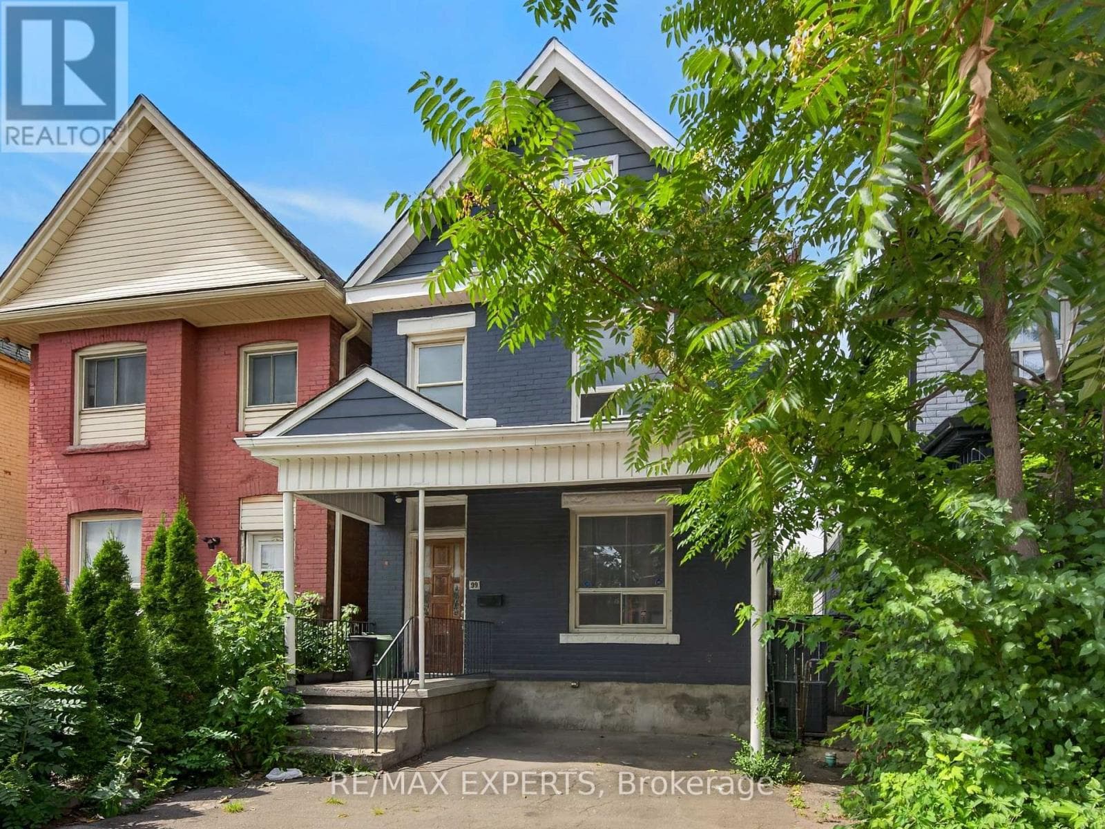 99 Leeming Street