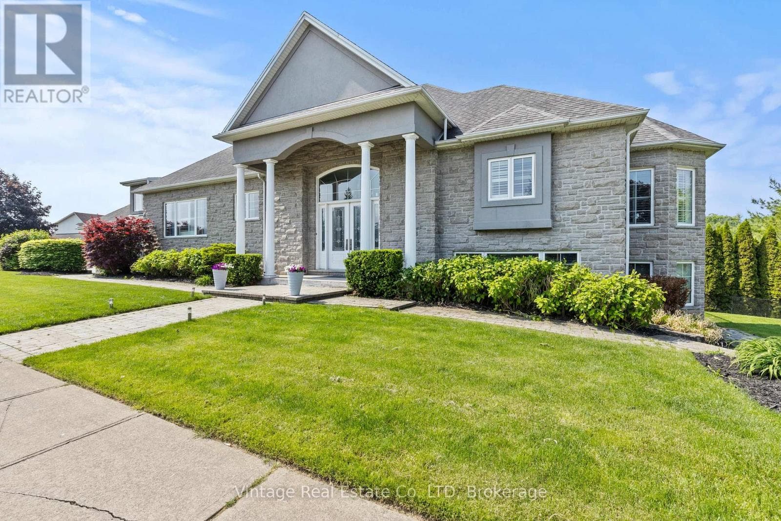 3689 Cardinal Drive