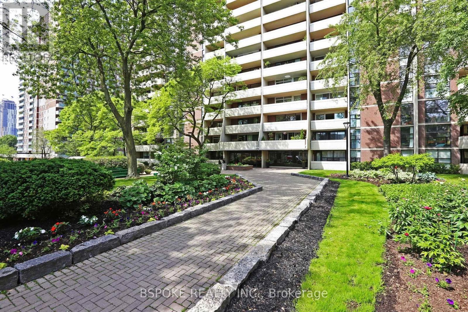 Single Family at 609- 40 Homewood Avenue, Toronto (Cabbagetown-South St. James Town), Ontario - Photo 3 - RE/MAX Garden City Realty
