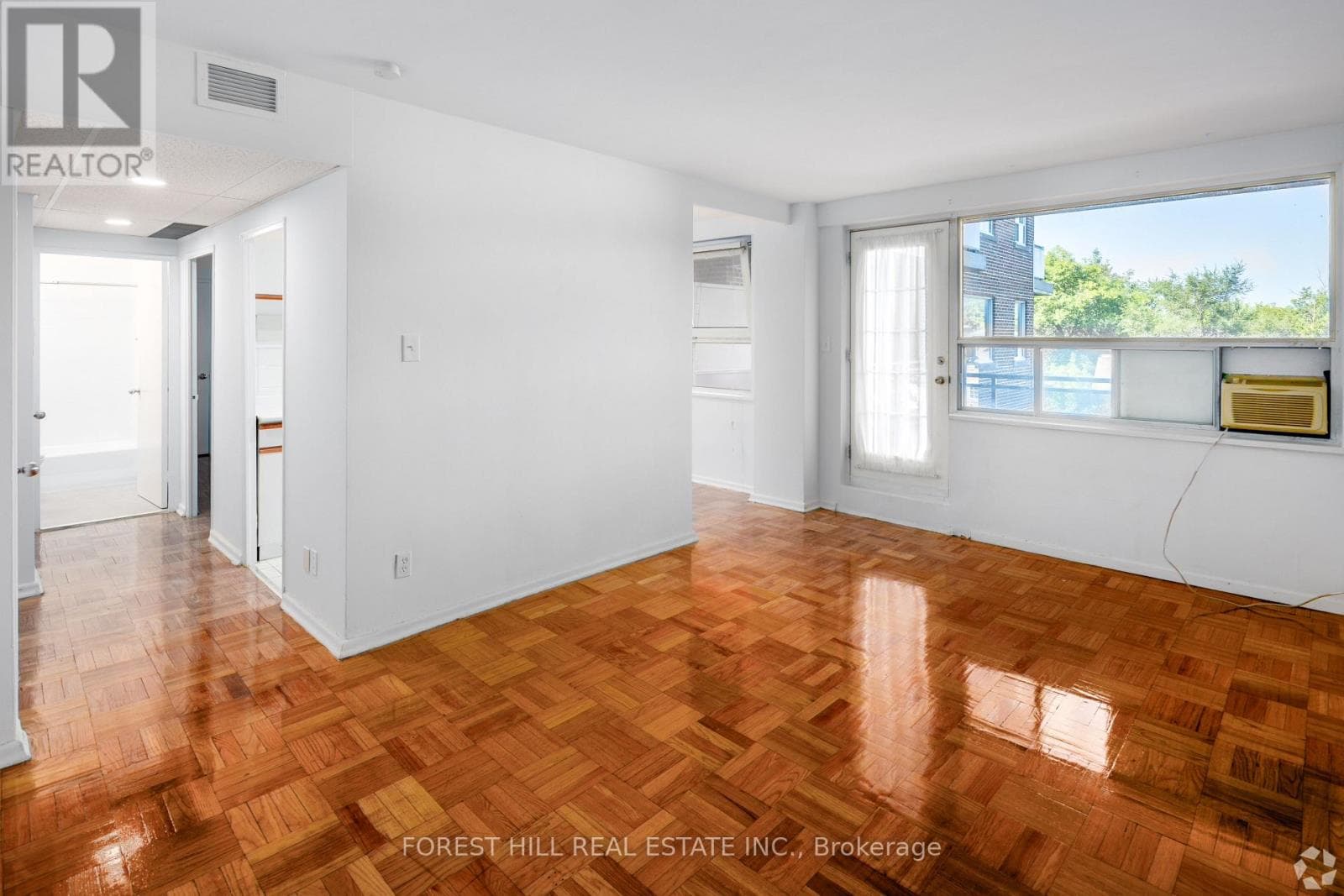 Multi-family at 310- 291 Avenue Road, Toronto (Yonge-St. Clair), Ontario - Photo 7 - RE/MAX Garden City Realty