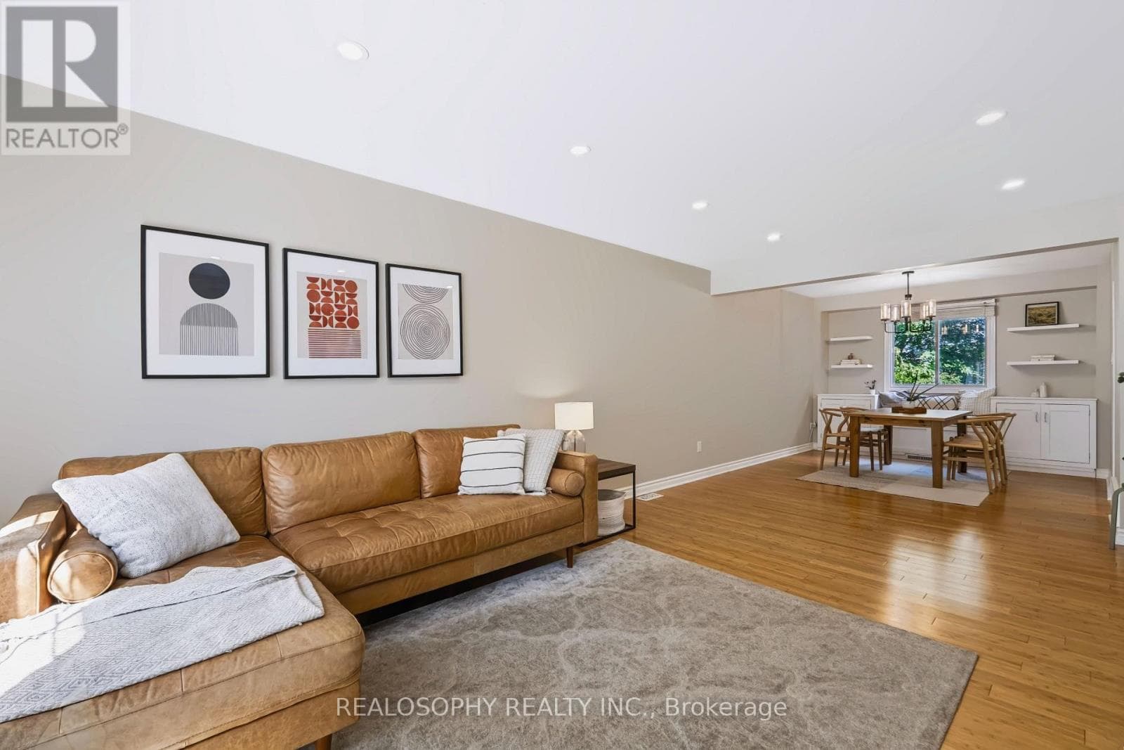 Single Family at 22 Murray Street, Barrie (Allandale Heights), Ontario - Photo 6 - RE/MAX Garden City Realty