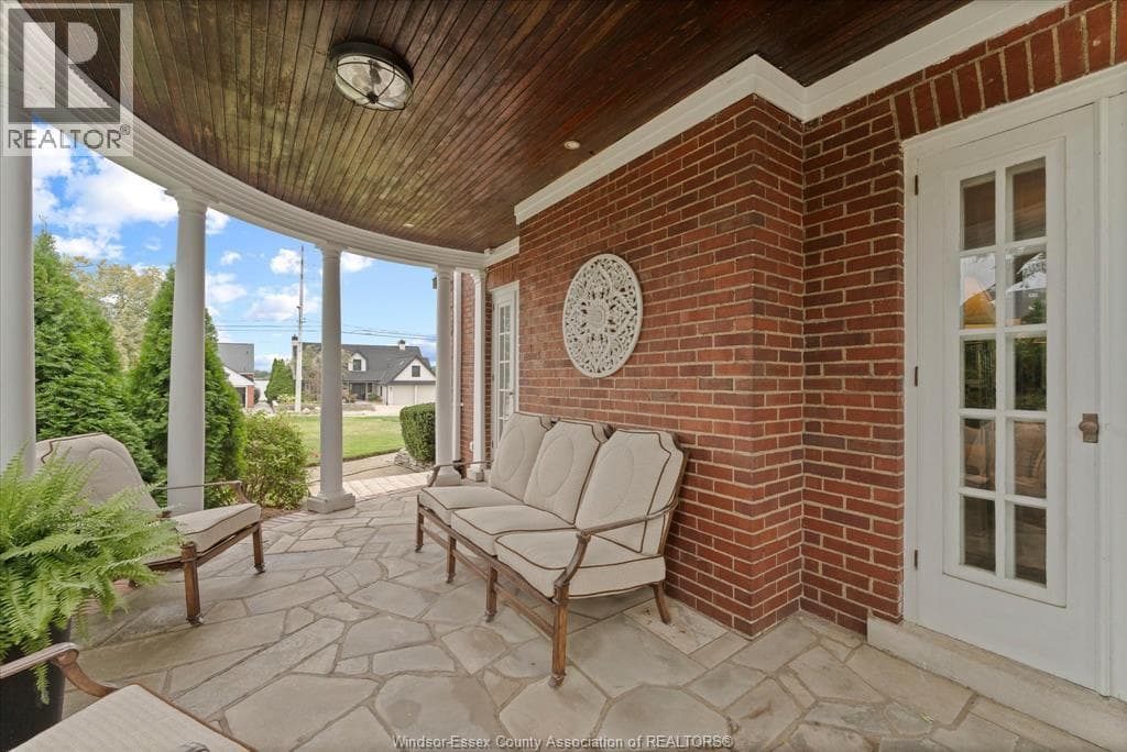 Single Family at 5325 RIVERSIDE Drive, Windsor, Ontario - Photo 5 - RE/MAX Garden City Realty