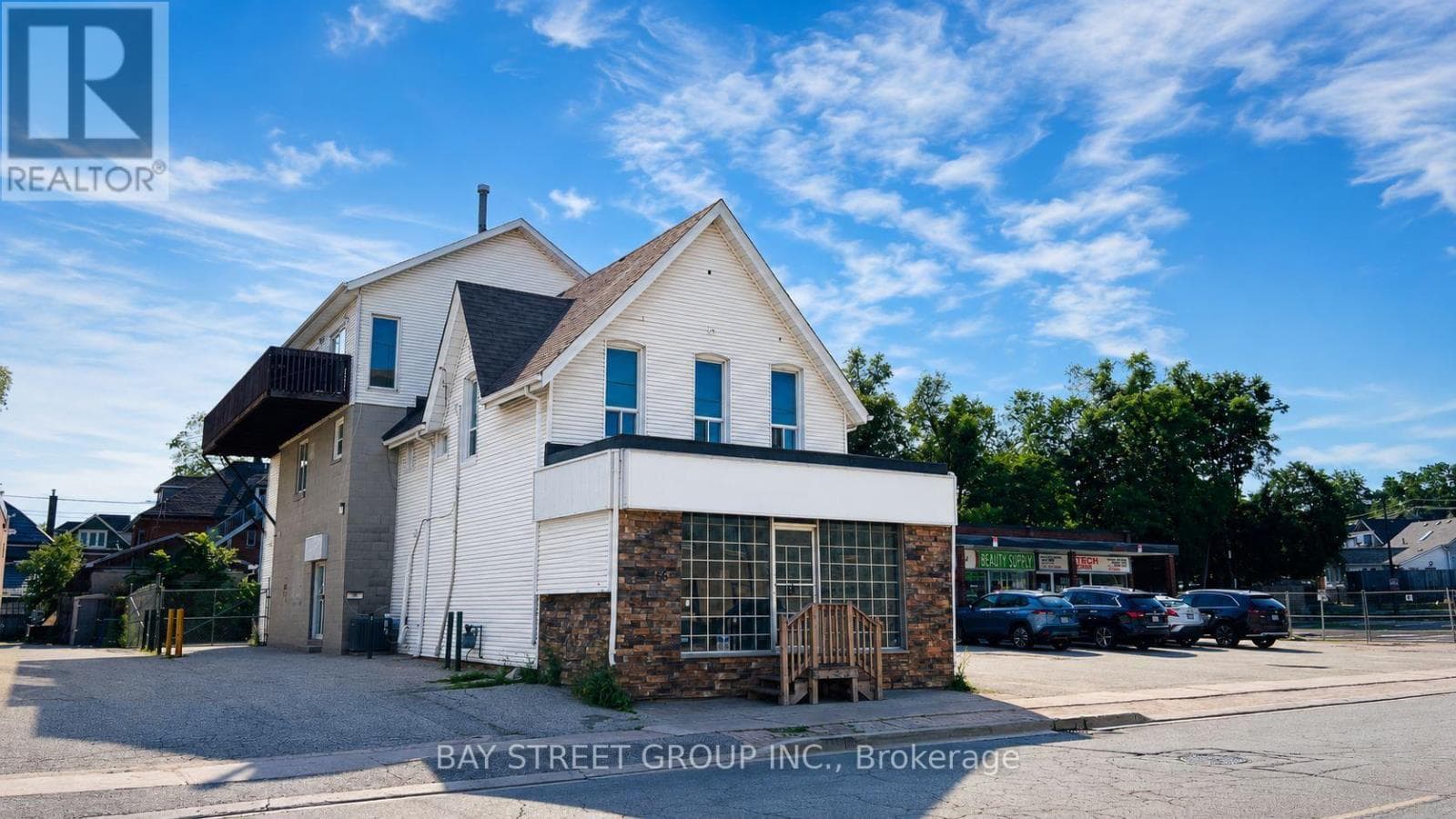 Single Family at 204- 66 Maple Avenue, Barrie (City Centre), Ontario - Photo 5 - RE/MAX Garden City Realty